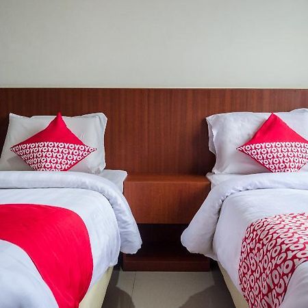 Aviari Hotel Batam Екстериор снимка