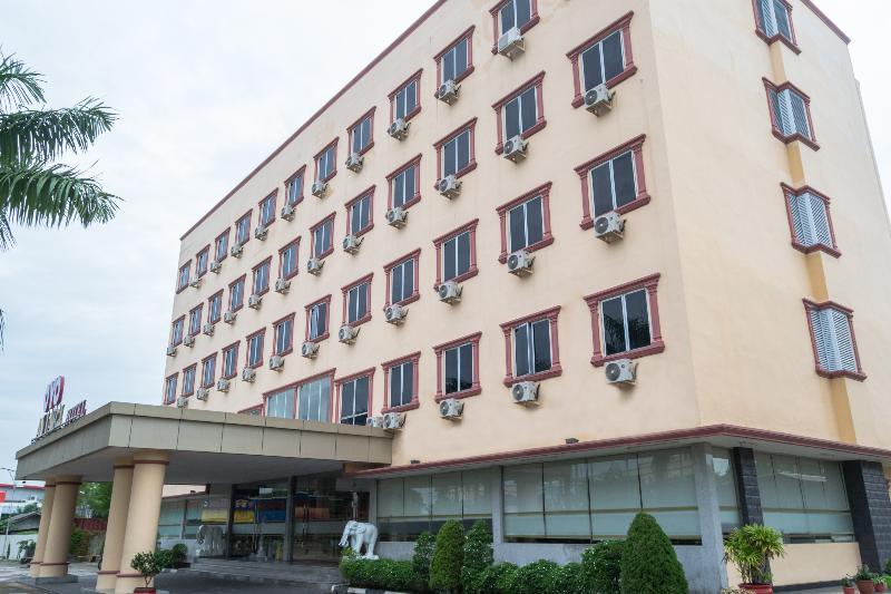 Aviari Hotel Batam Екстериор снимка