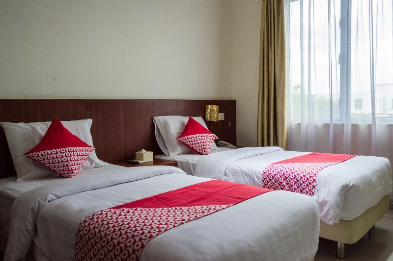 Aviari Hotel Batam Екстериор снимка