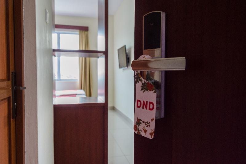 Aviari Hotel Batam Екстериор снимка