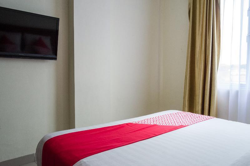 Aviari Hotel Batam Екстериор снимка