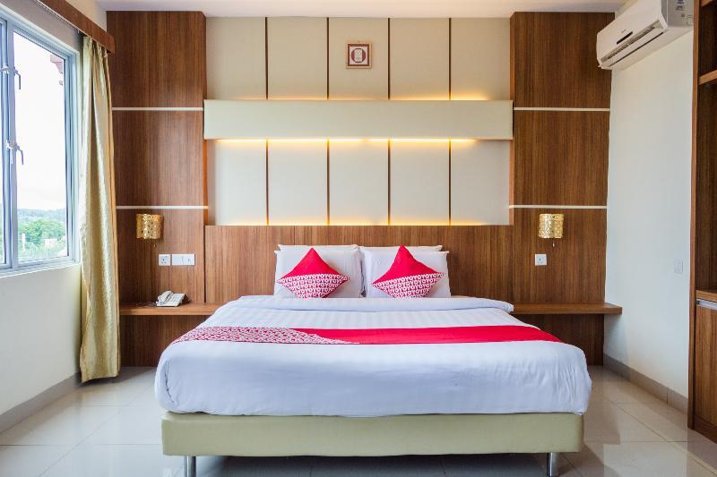 Aviari Hotel Batam Екстериор снимка